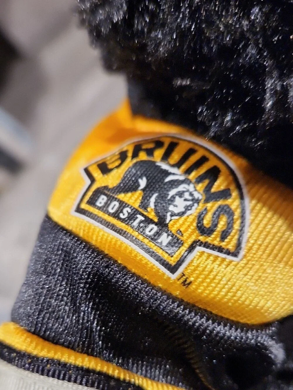 EUC Build A Bear Boston Bruins Plush Bear in Black and Yellow Hockey Jersey